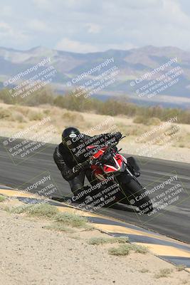media/May-05-2025-Moto Forza (Mon) [[3c1838c5e5]]/2-B Group/Session 2 (Turn 7 Inside)/